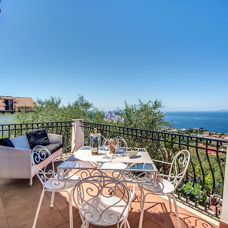 M Suites Sorrento Buitenkant foto